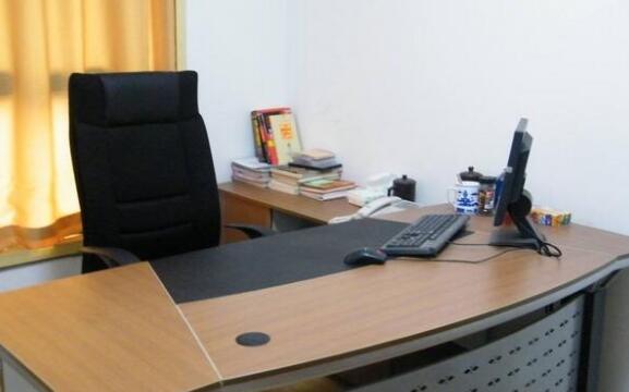 2019年办公桌的七大禁忌 办公桌的整洁是很重要