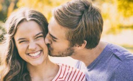 听说接吻能减肥 已经被科学家所证实的接吻的好处