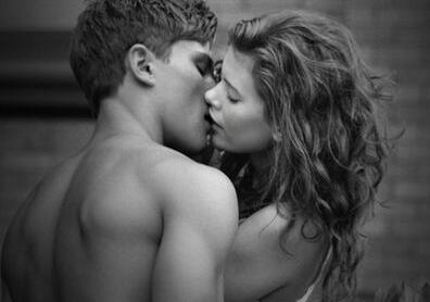 接吻是每一对情侣都会做的事情 怎么接吻有感觉