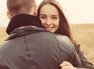 恋爱中的女人最易出现哪些错误情绪 这四点你中招了吗