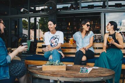 周公解梦 梦见猫拔牙 罕见的梦境会给人带来接连不断的好运气