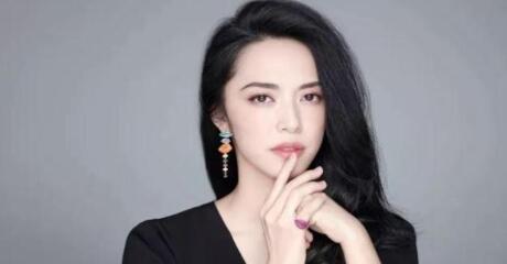 姚晨深夜深夜谈性话题 公然开车引争议