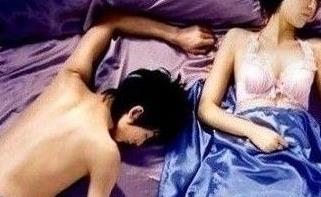 神秘高手秦渊 与冰山美女总裁签订婚约 但无奈被嫌弃