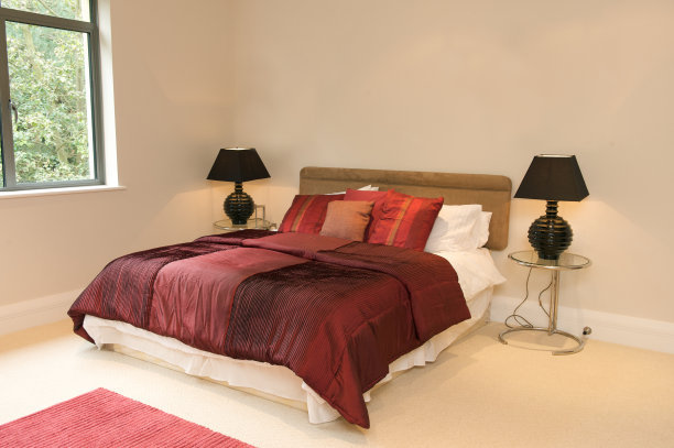 招财风水 夫妻大床这样摆放 不用多久就能发财 财运越住越好