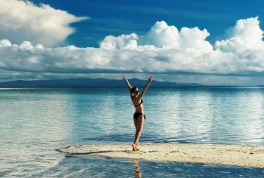 对付绿茶婊这种人 说些气死人的话 唐笑还是会的