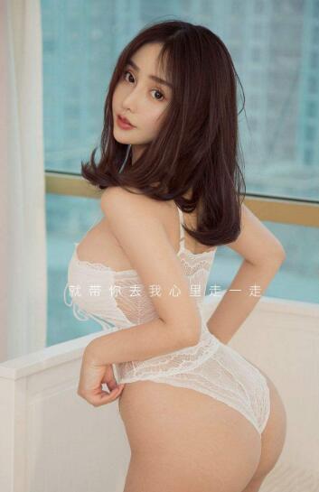 作为一个胸大的美女是何种体验 论手感有没有那么好