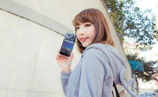 城市套路深我要回老家 医科大学毕业生张小凡居然回家种田