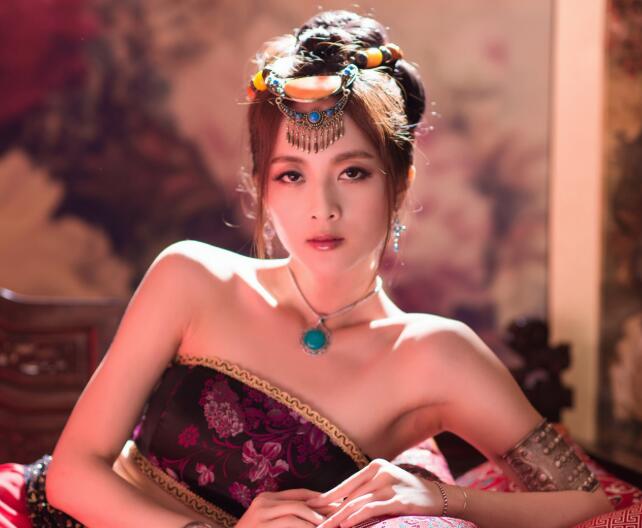 很黄很暴力小说 恃宠而骄 赵凛将唐精儿视为娼妓牲畜一般