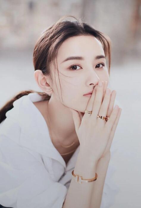 苏安若昨晚早就放弃尊严 和准姐夫在床上覆雨翻云