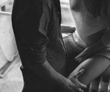 床上姿势一共有多少招？解锁情侣在床上的N种姿势