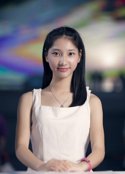 极品教师只要能教好学生 哪怕牺牲一点美色又能怎么样