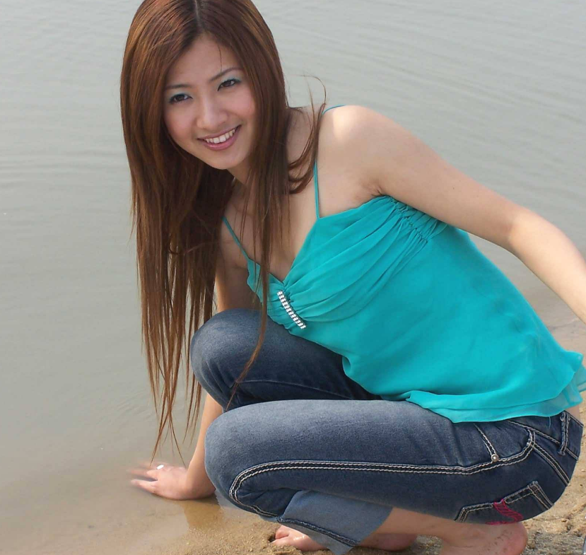 正在和小叔子洗澡 老公却突然打来电话