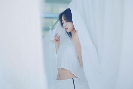 新婚第一夜，我的第一次给了这个比我大十岁的男人