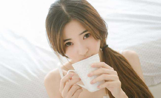 作为一个嫁了人的成熟女人，老公常年在外 空旷久了