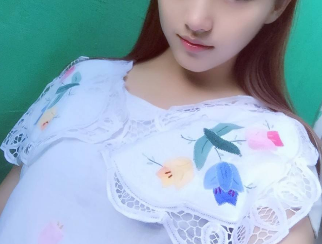 未经人事的小姑娘 被这样弄着肯定会有感觉