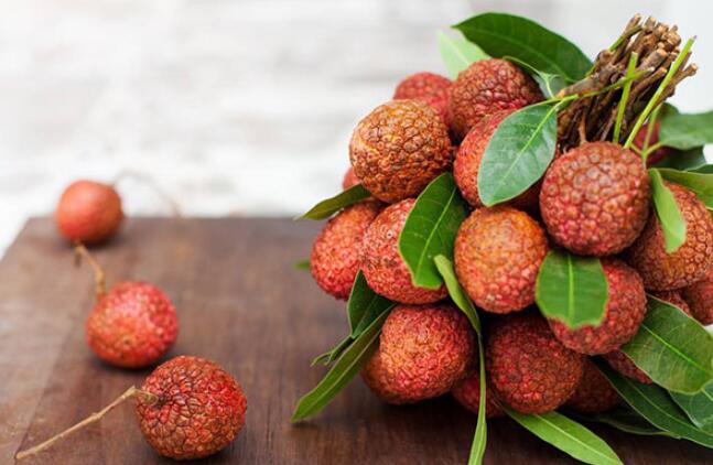 孕妇能不能吃荔枝 孕妇不能吃哪些食物