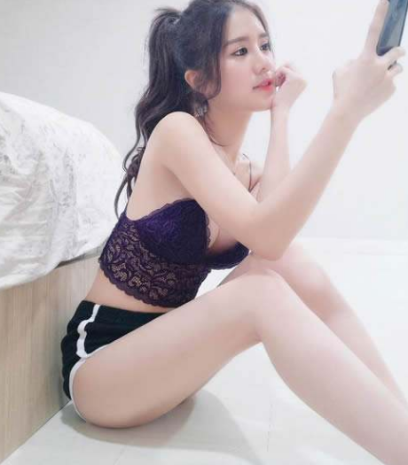 按摩棒塞着不准拿出来 寡妇耐得住寂寞吗