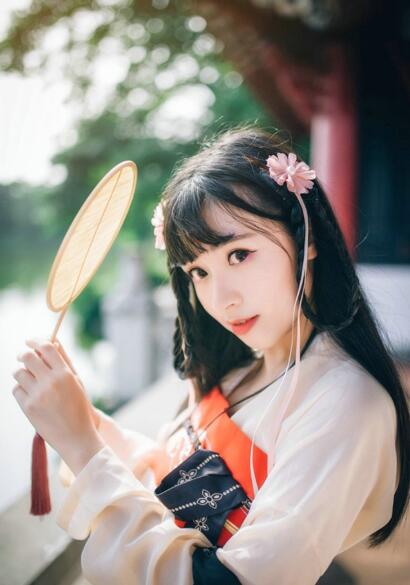 啊啊啊 山神 请您快点施……施法，小女子快受……受不了了……