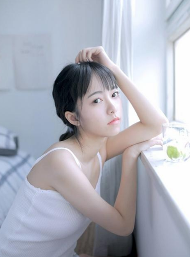 小妖精你的花和水真多,不哭 放松就不疼了