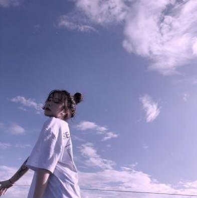 男友让我憋尿还给我带上锁 在摩托颠簸中进入岳