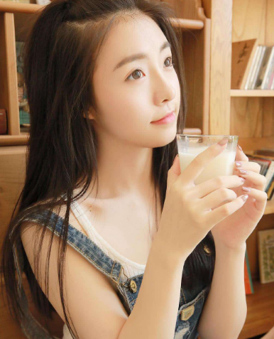 办公室强制道具调教 里面塞东西走路