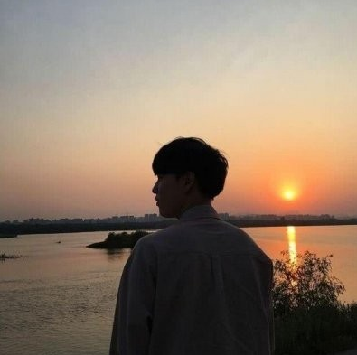 好痛轻点太深了别进去 和男朋友在楼梯道做了