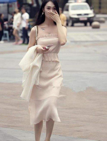 往上一挺舒服吗 宝贝舒服吗 有人在看外面