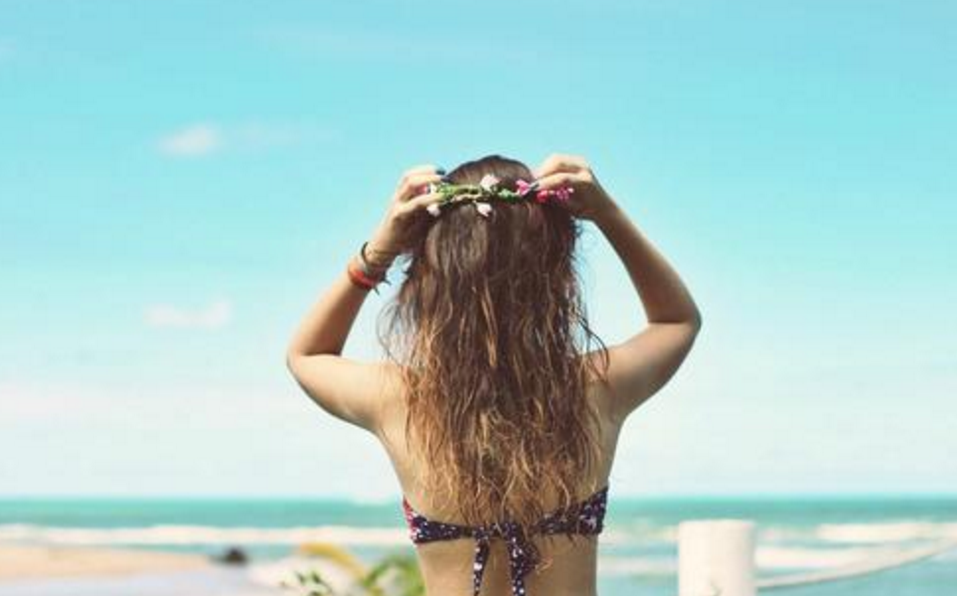 按住我的头捏开我的嘴往他双腿间去