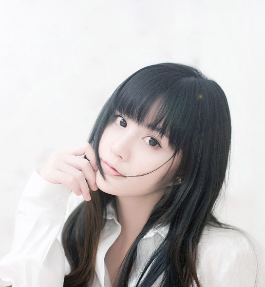 重重得撞到了花心 扣着她的腰凶猛的撞入