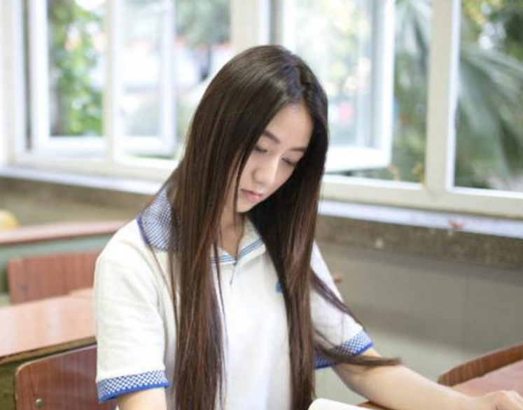 宝贝你把腿抬高一点 我要进去了 乖听话一点