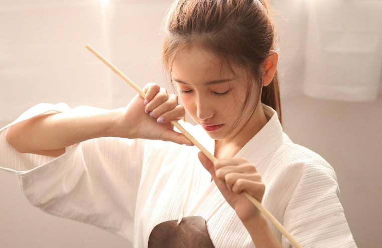 宝贝你叫的大声一点 我喜欢听女人叫声