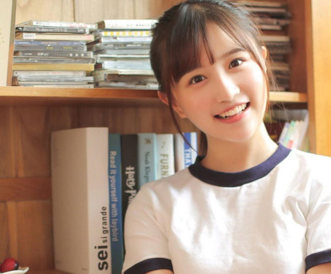 女朋友一碰它就湿了 小东西太敏感了吧