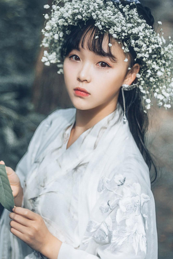 男朋友抱着我在图书馆做 身子一沉一下冲刺到底