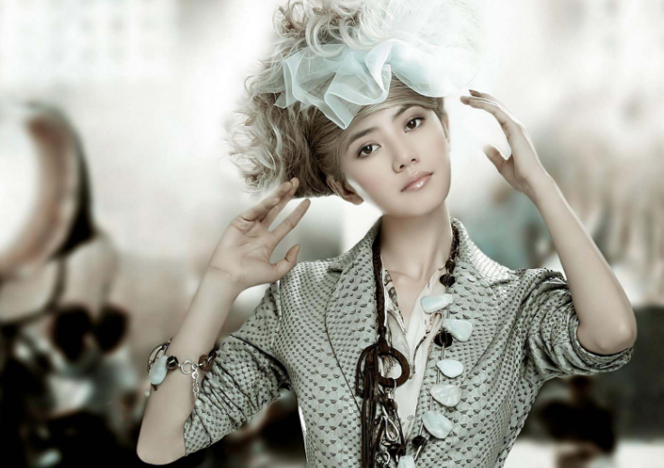 缓慢而有力的进入 宝贝你自己动动很舒服的