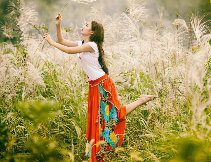 我的极品校花女友 校花的第一次很嫩很紧