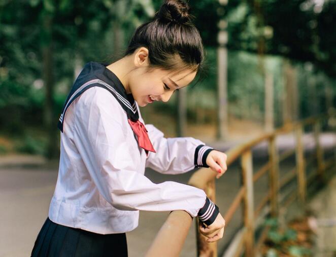 好看的师生禁忌恋 太大了要撑坏了肉bl古代