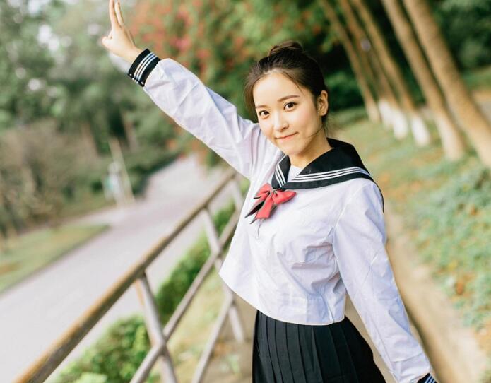 上楼梯时放进去不行了太大了要撑坏了h