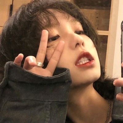 女友说像你这种穷酸丑八怪 笑话大全