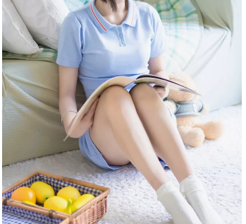 按着她的腰疯狂的撞击闷哼 撅高生姜惩罚