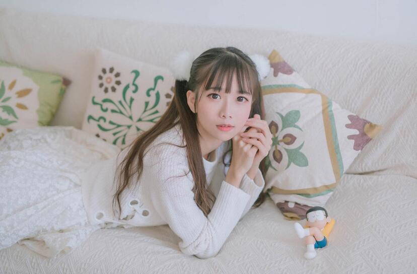 宝贝乖一点 丫头不疼我就进去一下就好