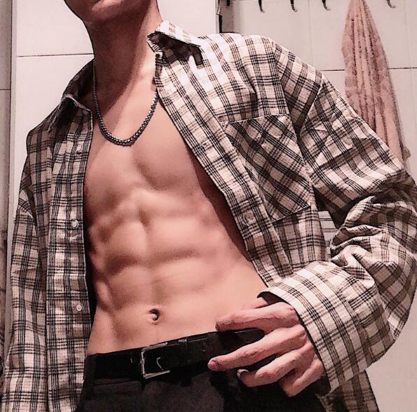 总裁将自己送入她的体内 乖不疼的 宝贝慢慢的进去就好了