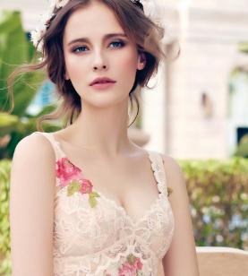 按摩棒堵著一肚子的jīng液  吸取肉肉液液快穿