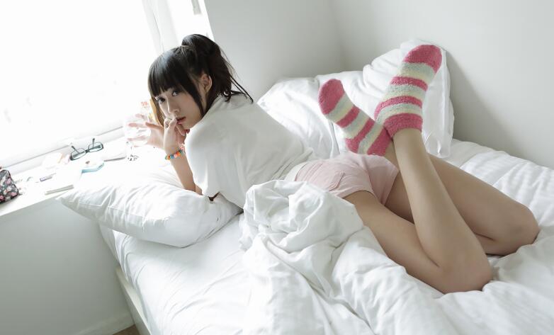 总裁轻一点 乖不疼的 宝贝慢慢的进去就好了