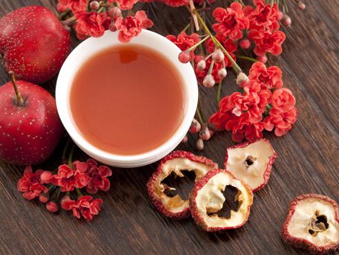 山楂有助于消化，用山楂泡茶喝可以起到瘦身的功效