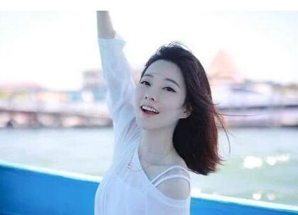 斗鱼一姐冯提模代言杜蕾斯 将转战新平台进军娱乐圈