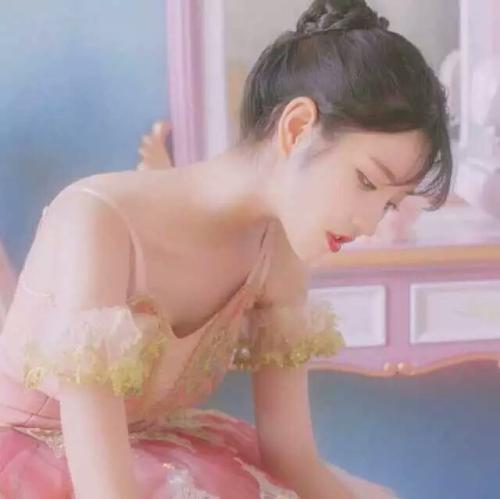 王爷太深了我不要了你出去   他拿起一颗荔枝塞了进去