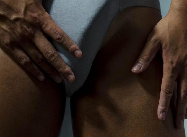 男友让我看了他的那个，想起那种画面，男女之事真那么享受吗？