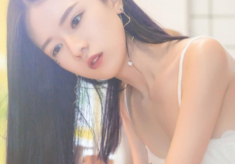 全都含进去小妖精 宝贝你内裤都湿透了