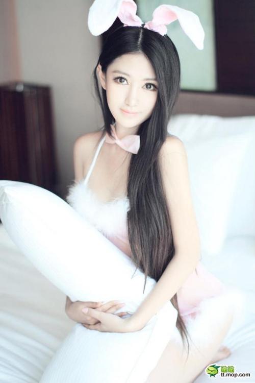 大叔轻一点好不好  啊快停下好痛别撞了