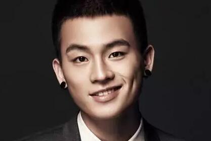 中国机长欧豪 13年快乐男声亚军 歌手出道却成为19年霸屏演员！